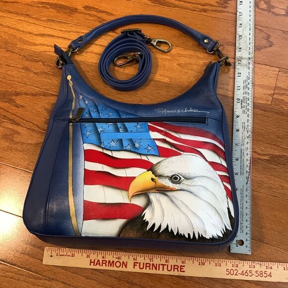 Anuschka crossbody w/adjustable strap and small handle to change to shoulder bag - Picture 2 of 12